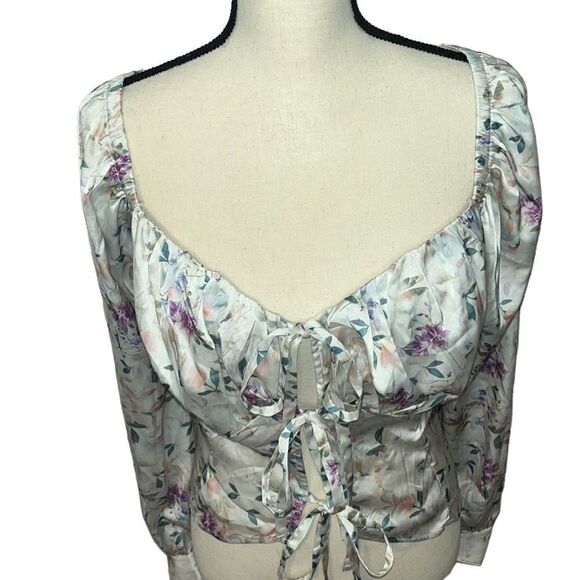 FTF Floral Print Tie Front Blouse - Picture 7 of 14